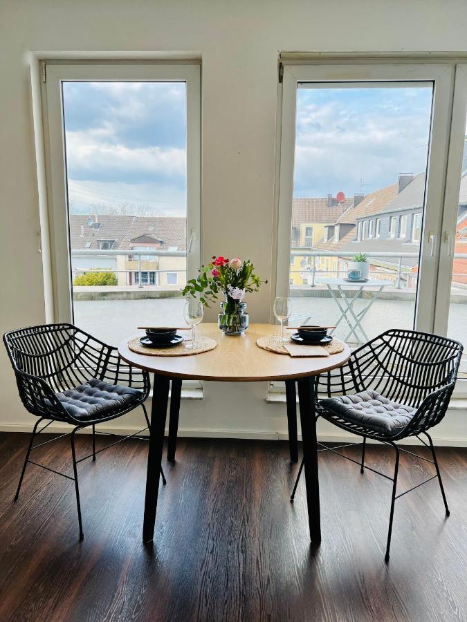 Sunset Apartment: Free Parking + Balcony + Netflix Essen Eksteriør billede