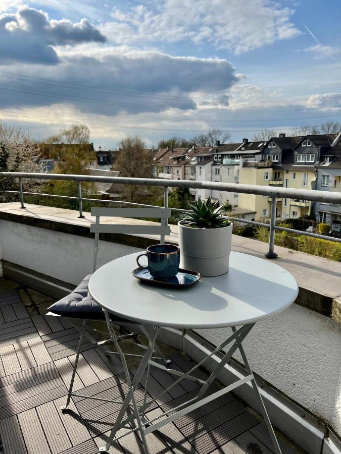 Sunset Apartment: Free Parking + Balcony + Netflix Essen Eksteriør billede