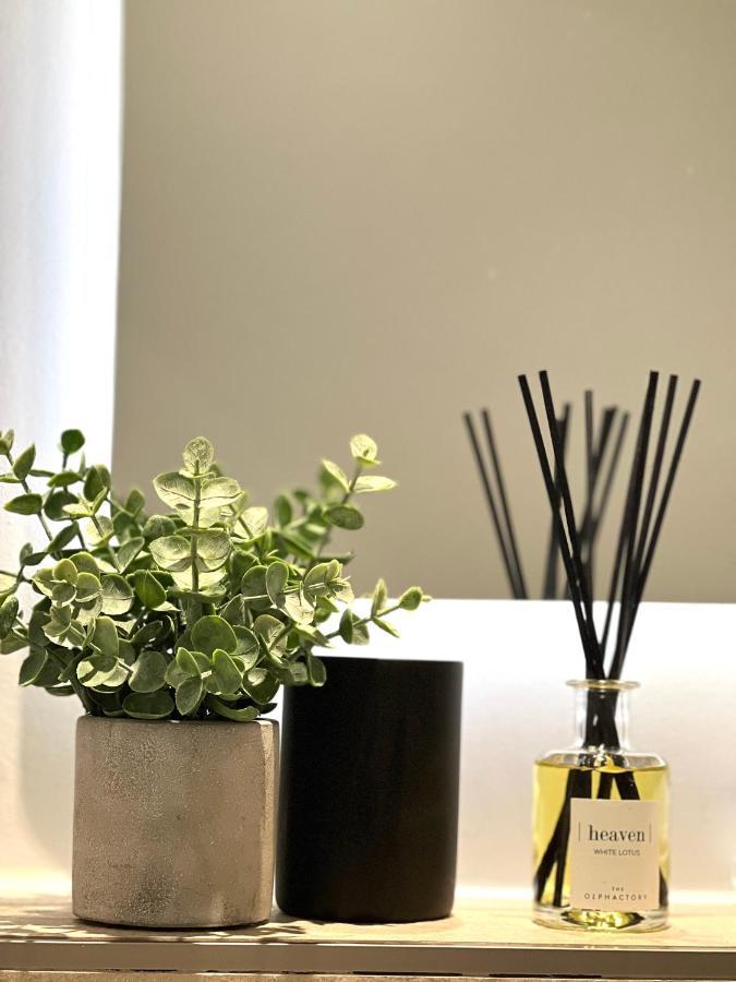Sunset Apartment: Free Parking + Balcony + Netflix Essen Eksteriør billede